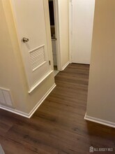 5 Brigade Ct in Bedminster, NJ - Building Photo - Building Photo