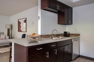 Haven Lake Oswego in Lake Oswego, OR - Building Photo - Building Photo