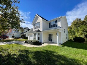 433 Holly Thorn Trace in Holly Springs, NC - Building Photo - Building Photo