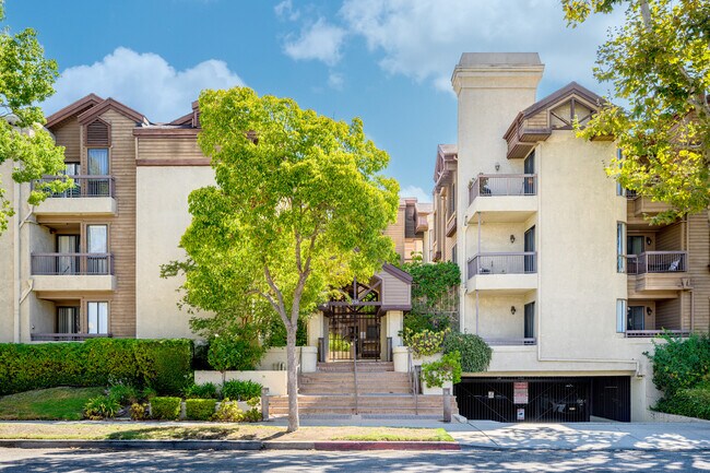 property at 236 N Louise St