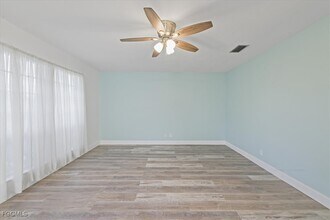 3297 Royal Canadian Trace in Ft. Myers, FL - Building Photo - Building Photo