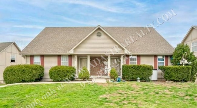 property at 710 NW 36th St Terrace