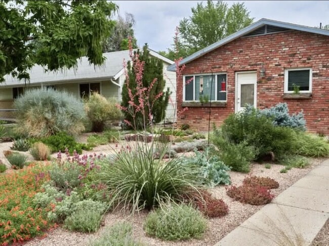 422 Wood St in Fort Collins, CO - Foto de edificio - Building Photo