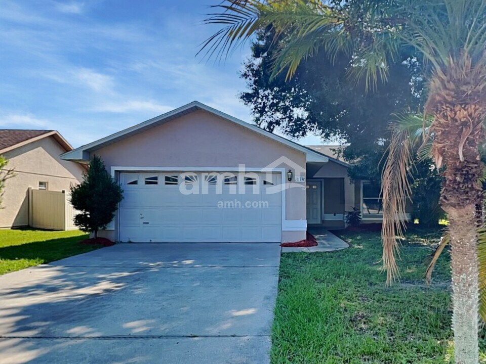 1614 Christa Ct in St. Cloud, FL - Building Photo