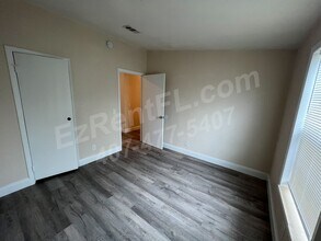 932 21st St in West Palm Beach, FL - Building Photo - Building Photo