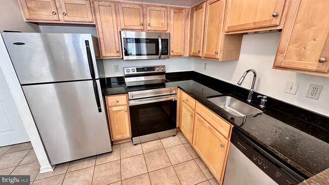 1001 N Randolph St in Arlington, VA - Building Photo - Building Photo