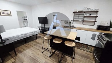 4433 Coopers Creek Dr SE in Smyrna, GA - Building Photo - Building Photo