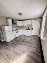 13 Oak St, Unit 17 in Vernon, CT - Building Photo