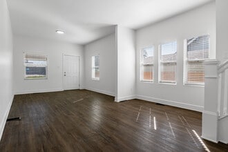408 E Beecher St in Indianapolis, IN - Foto de edificio - Building Photo