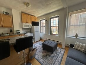 16 Charter St, Unit 3F in Boston, MA - Building Photo - Building Photo