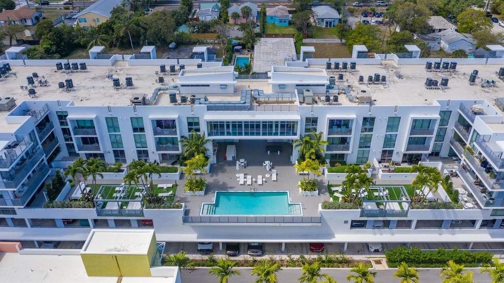 111 SE 1st Ave, Unit 512 in Delray Beach, FL - Foto de edificio