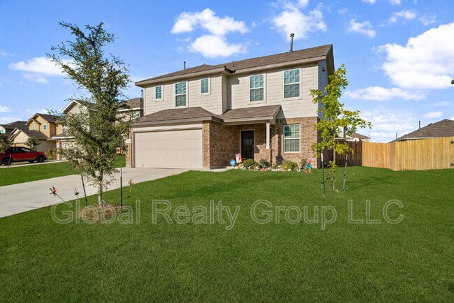 property at 626 Diamond Shls