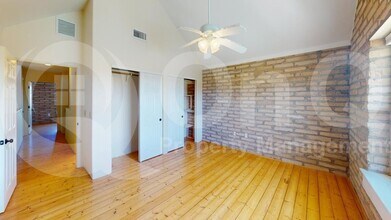 3055 N Gaia Pl in Tucson, AZ - Building Photo - Building Photo