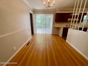 2421 Ridgeview Ave in Louisville, KY - Building Photo - Building Photo