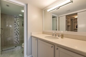 4155 Crayton Rd in Naples, FL - Foto de edificio - Building Photo