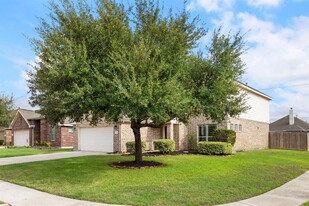 24802 Lazy Tee Ln in Tomball, TX - Foto de edificio - Building Photo