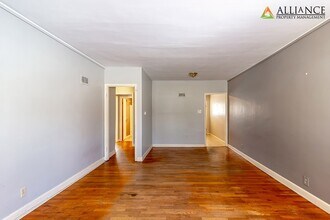 1609 Poyntz Ave in Manhattan, KS - Foto de edificio - Building Photo