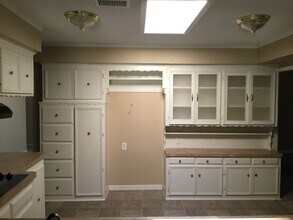 1703 Carlisle St in Irving, TX - Building Photo - Building Photo
