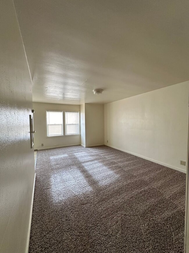 121-121 SW 4th St in Corvallis, OR - Building Photo - Building Photo