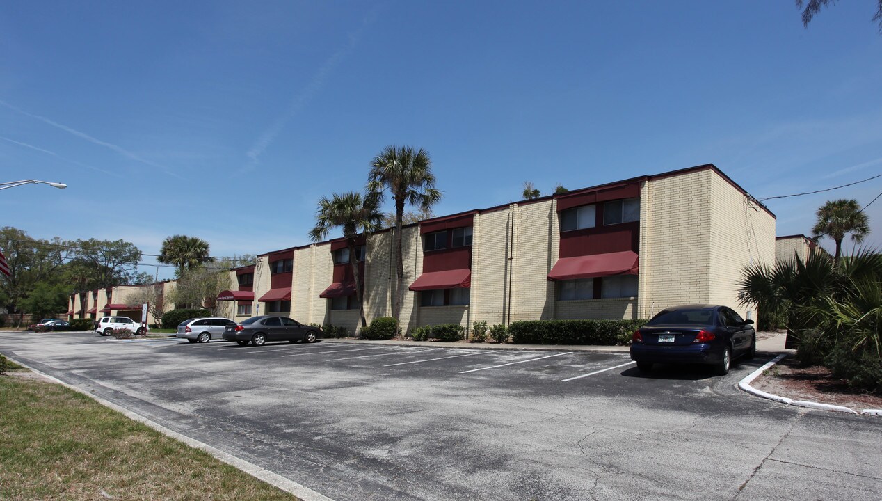 Landon Imperial Apartments in Jacksonville, FL - Foto de edificio