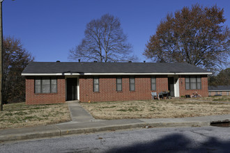 Kelly Acres in Woodruff, SC - Building Photo - Building Photo