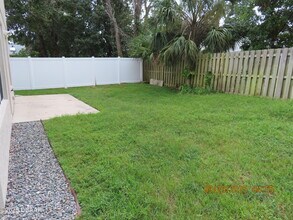 1320 N Beach St in Ormond Beach, FL - Building Photo - Building Photo