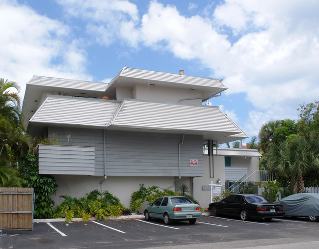 The Apartment in Fort Lauderdale, FL - Building Photo - Building Photo