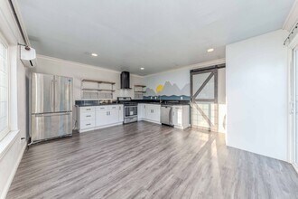 3222 S Townsend St in Santa Ana, CA - Building Photo - Building Photo