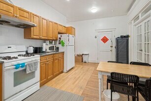 1258 Commonwealth Ave in Boston, MA - Building Photo