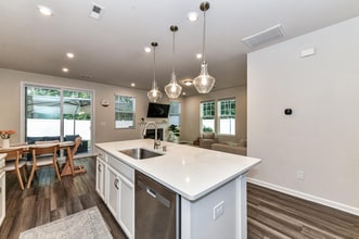 5661 De Vere Dr in Indian Land, SC - Foto de edificio - Building Photo