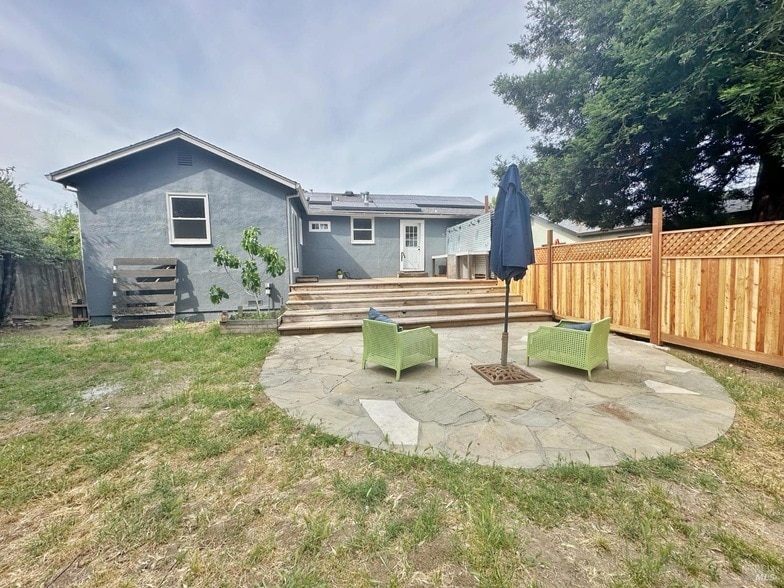 10 Joan Ave, Unit 1 bedroom 0310 in Novato, CA - Building Photo