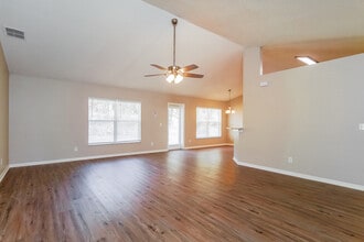 2014 Southern Oak Loop in Minneola, FL - Building Photo - Building Photo