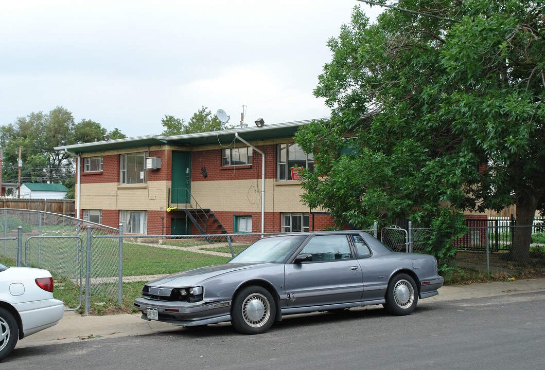 9813 E 23rd Ave in Aurora, CO - Building Photo