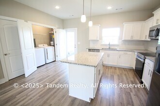 128 Dry Creek Commons Dr in Goodlettsville, TN - Building Photo - Building Photo