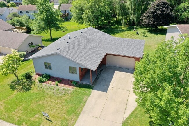 624 Meadow Run Dr SW in Rochester, MN - Building Photo - Building Photo