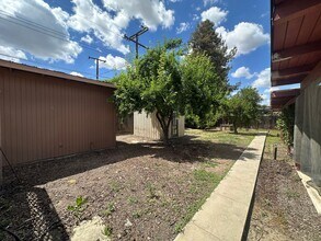1317 S Spruce St in Visalia, CA - Building Photo - Building Photo