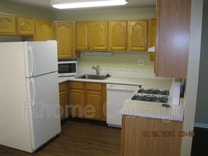 236 Whidah Ct in Schaumburg, IL - Building Photo - Building Photo