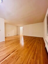 403 Park Ave, Unit F in Rutherford, NJ - Building Photo - Building Photo