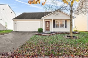 7505 Hemrich Dr in Canal Winchester, OH - Building Photo