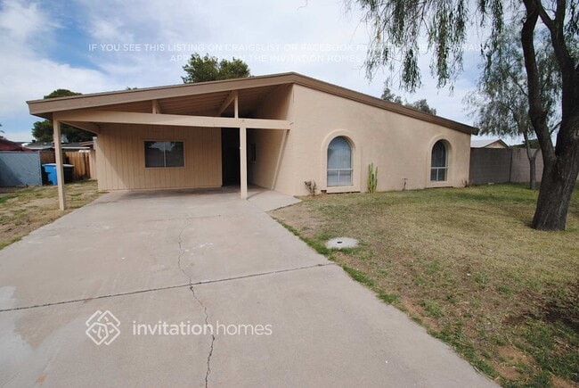 property at 2202 W Charleston Ave