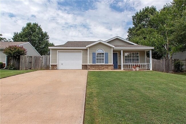 property at 940 Topsail Ct