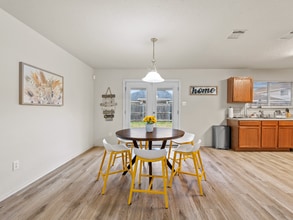 2817 Maegen Cir in Fort Worth, TX - Building Photo - Building Photo