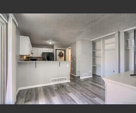 17198 E Whitaker Dr, Unit F in Aurora, CO - Building Photo - Building Photo