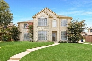 6439 Chester Dr in Frisco, TX - Building Photo