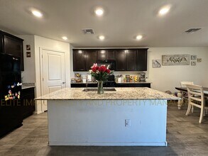 6948 S Victor Dr in Tucson, AZ - Building Photo - Building Photo
