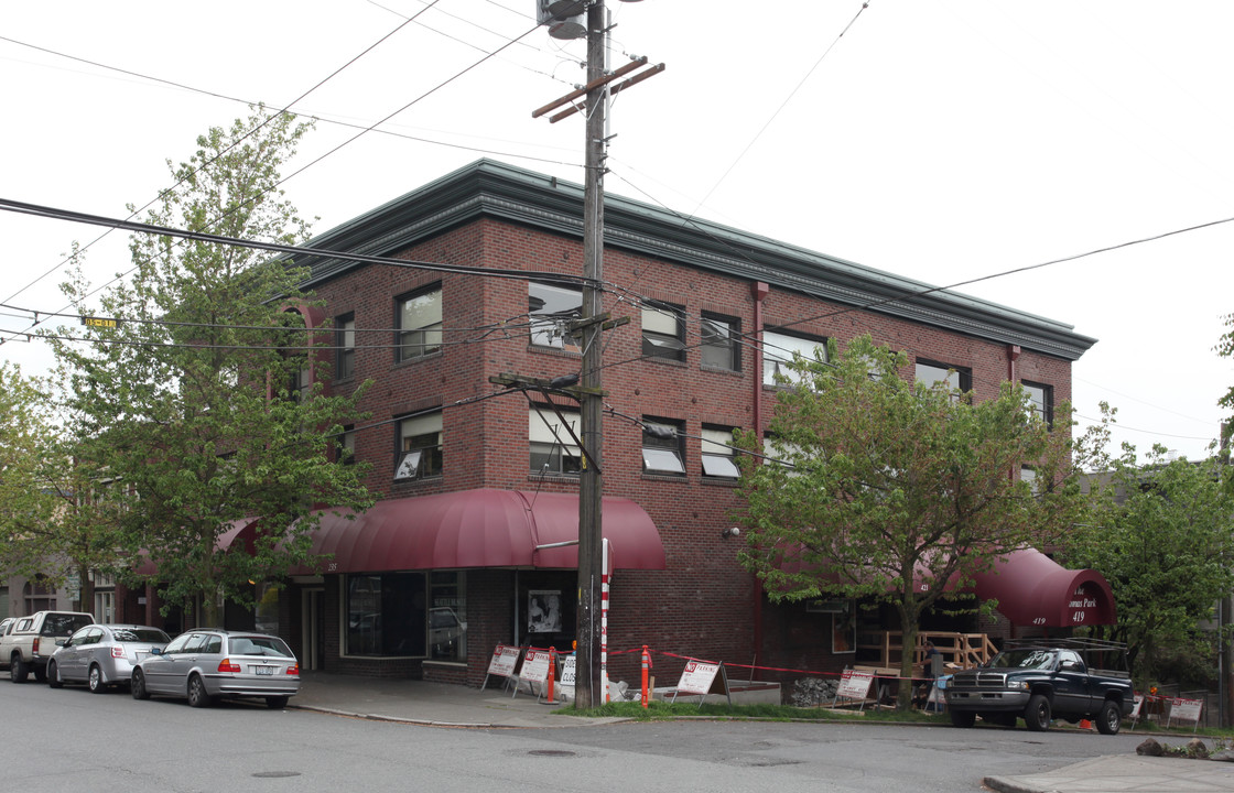 Thomas Park Apartments in Seattle, WA - Foto de edificio