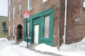 12 Winter St in Worcester, MA - Foto de edificio - Building Photo