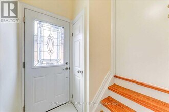 22 Aspendale Dr in Toronto, ON - Building Photo - Building Photo