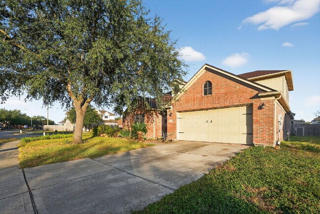 5603 Caraway Lake Dr in Baytown, TX - Building Photo - Building Photo