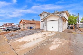 12109 St Jude Ave in El Paso, TX - Building Photo - Building Photo